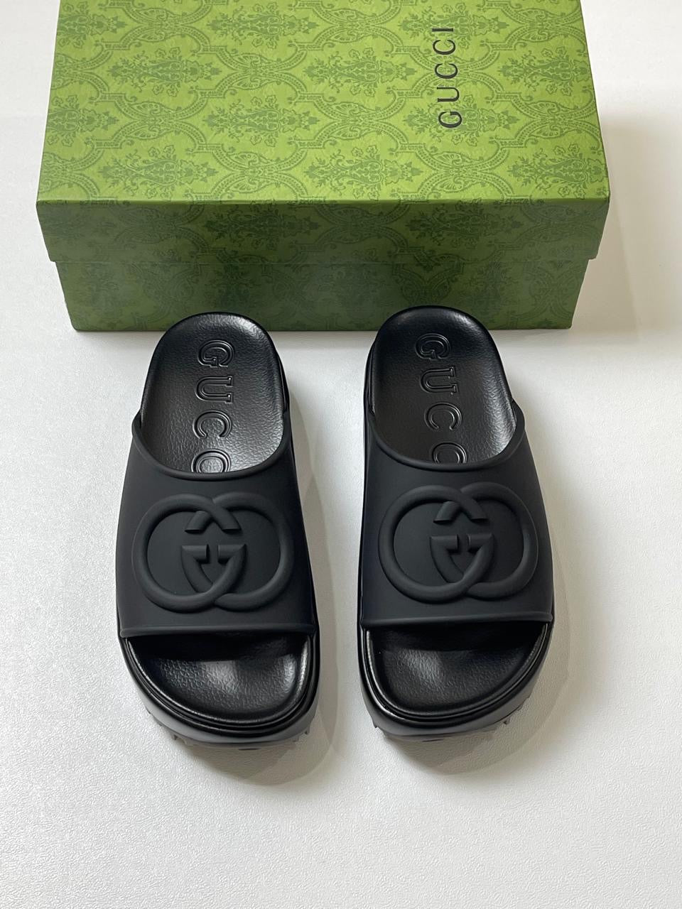 Gucci slippers