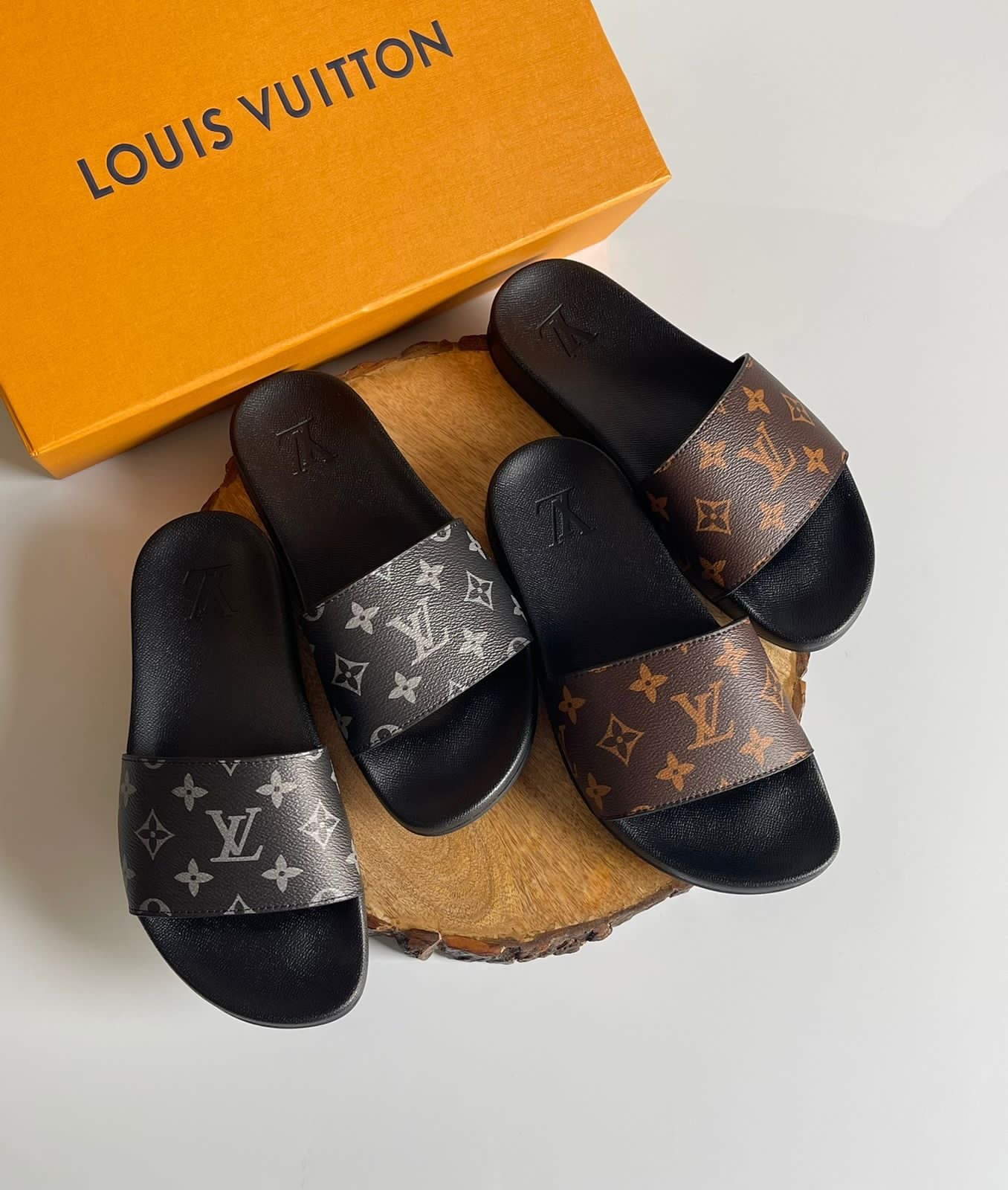 Lv slippers