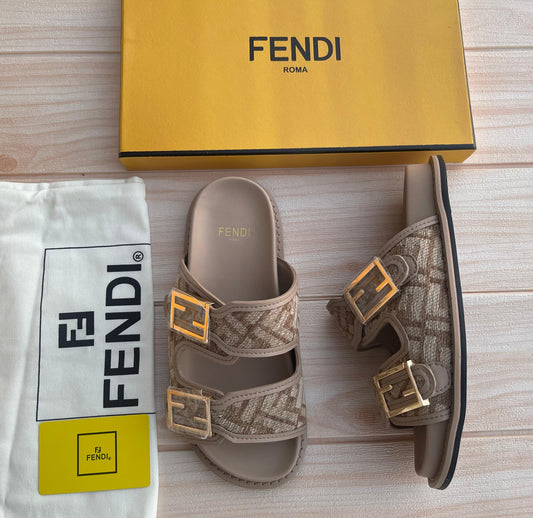 Fendi slippers