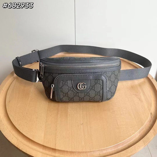 Gucci bag - waist