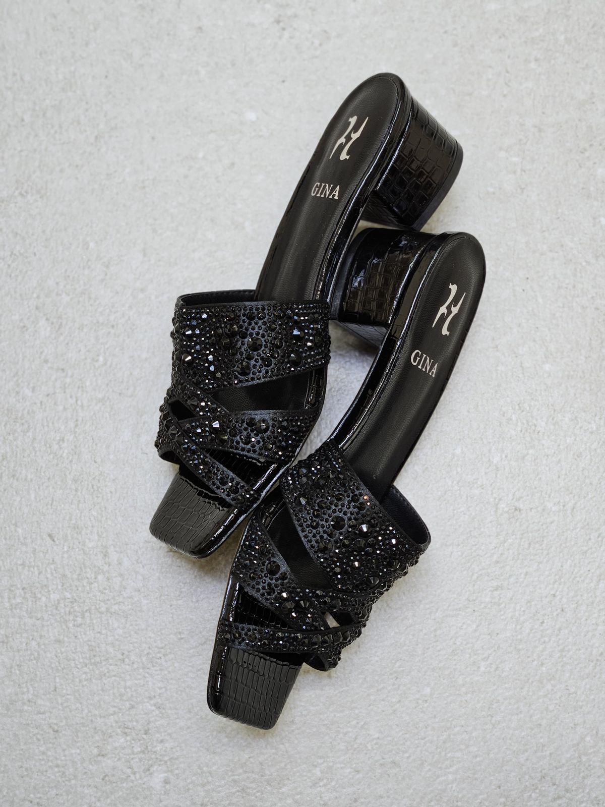 Gina sandals heels black