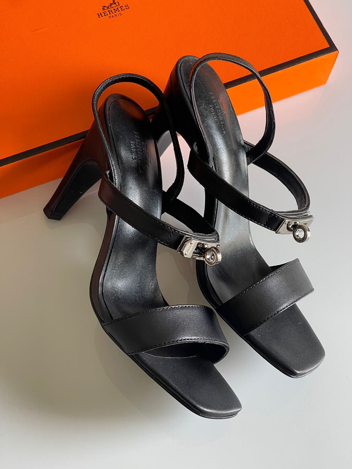 Hermes sandals heels