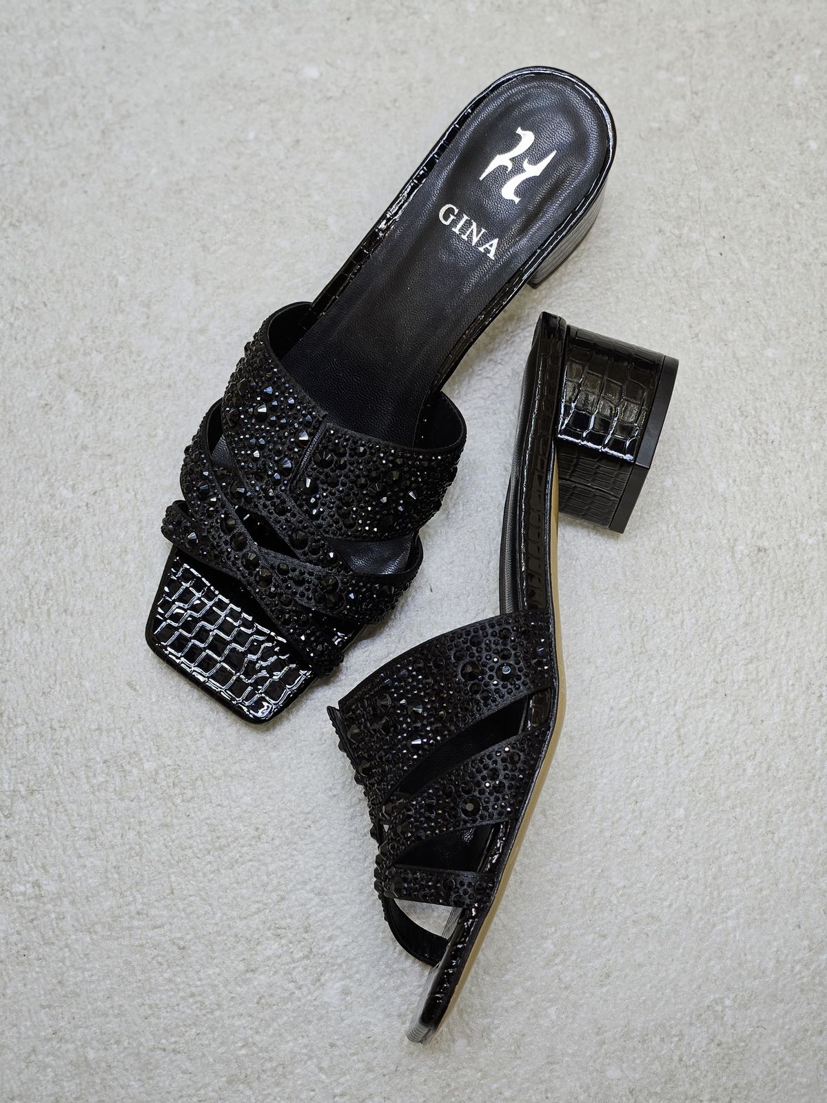 Gina sandals heels black