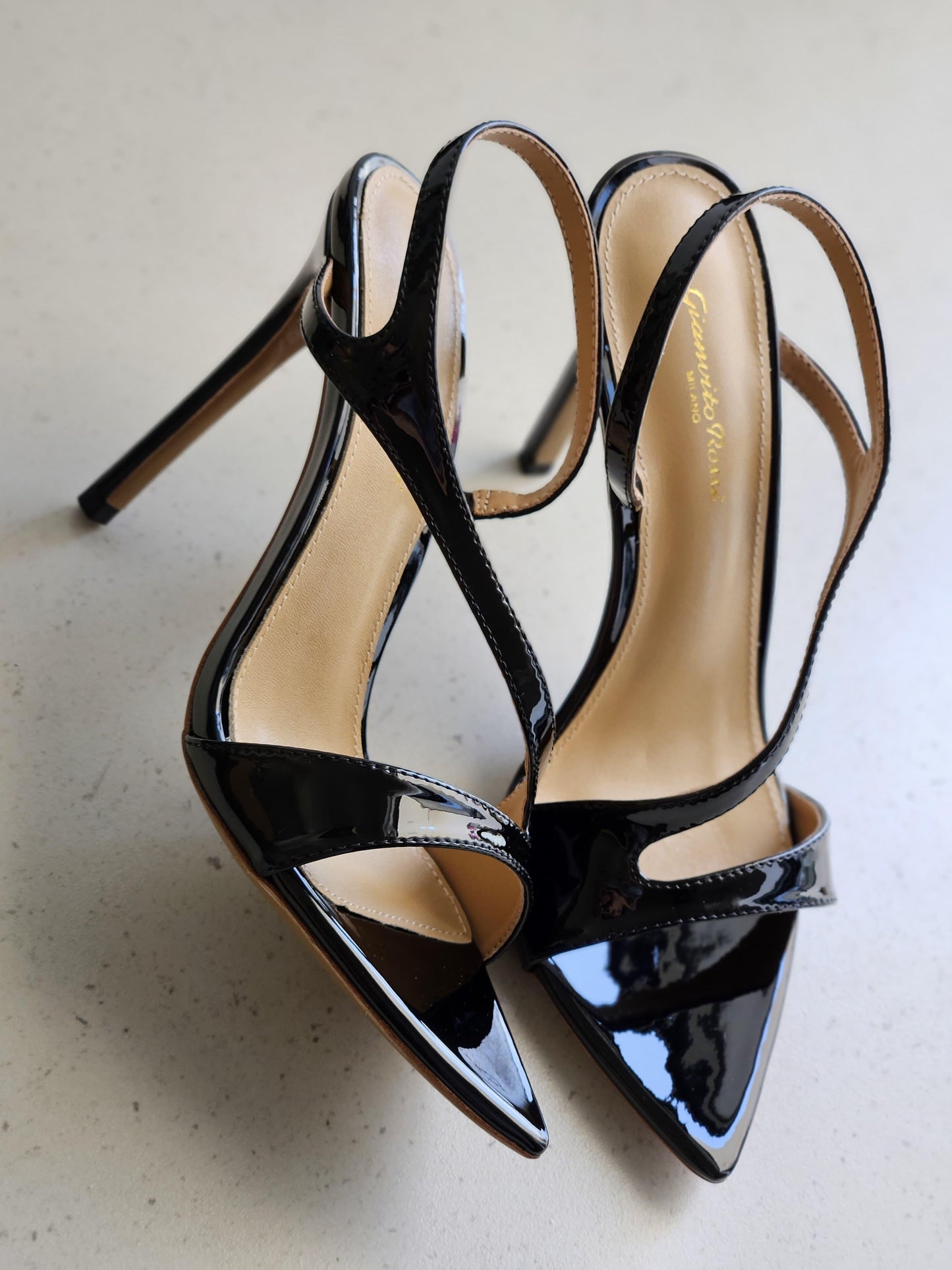 G rossi sandals heels