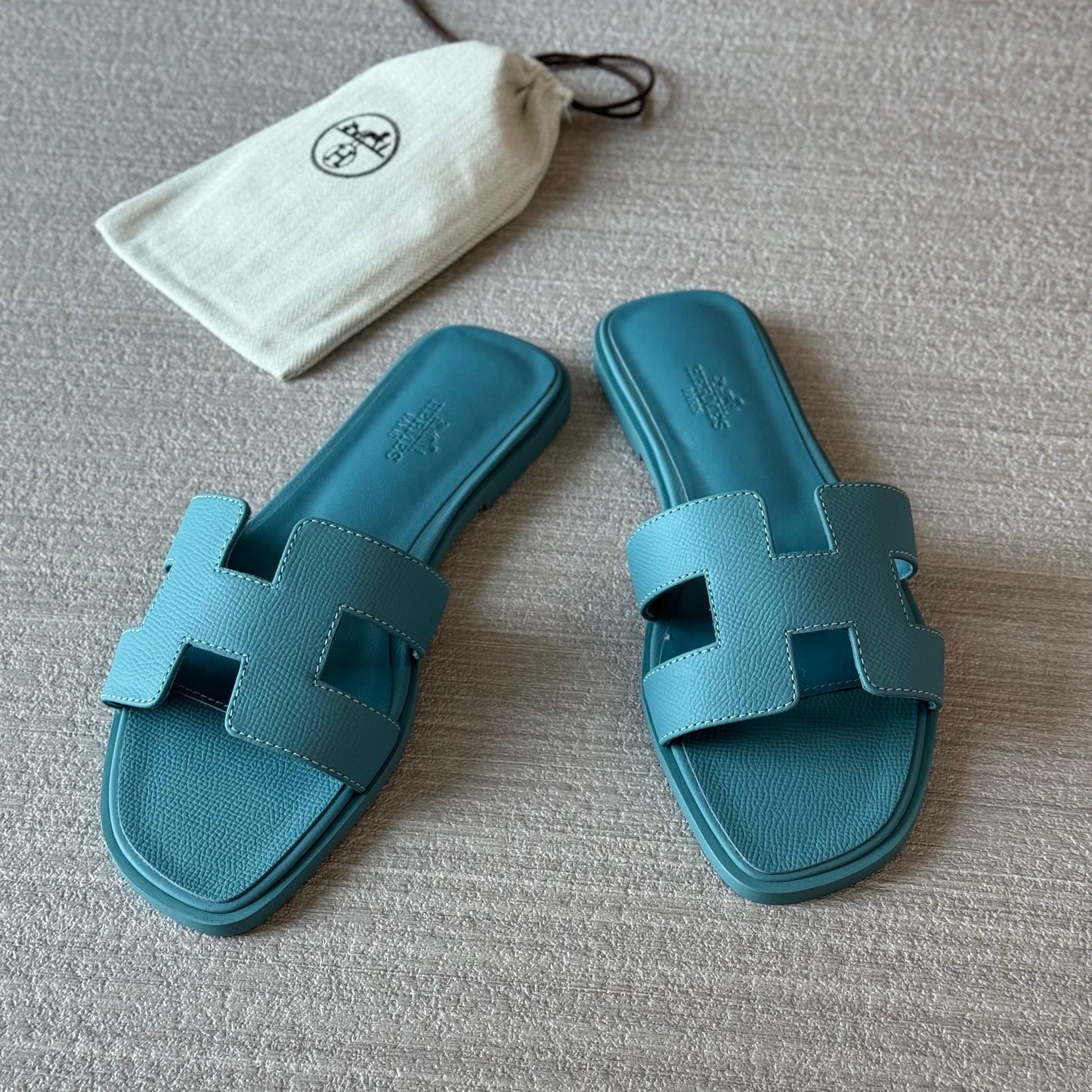 Hermes slippers