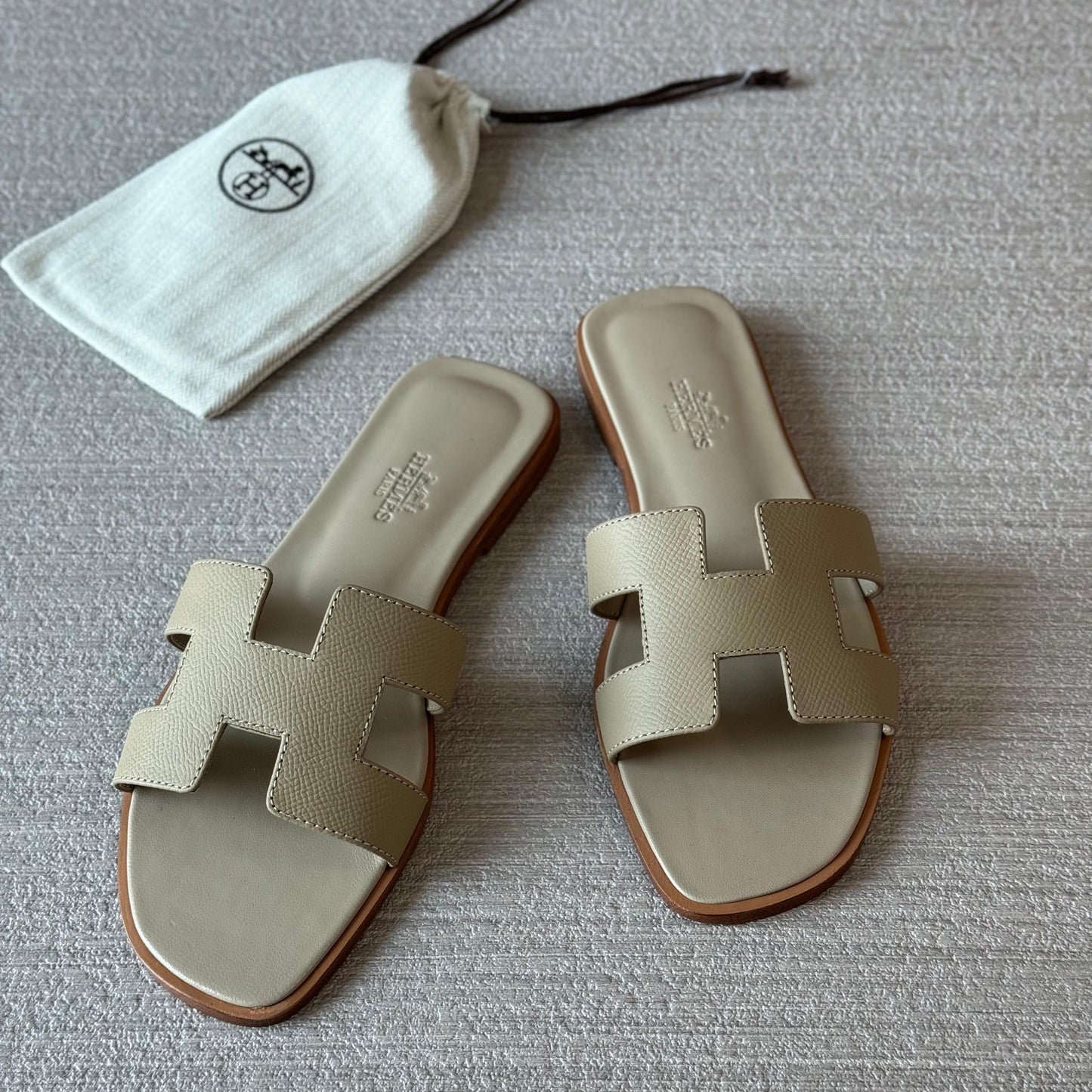 Hermes slippers