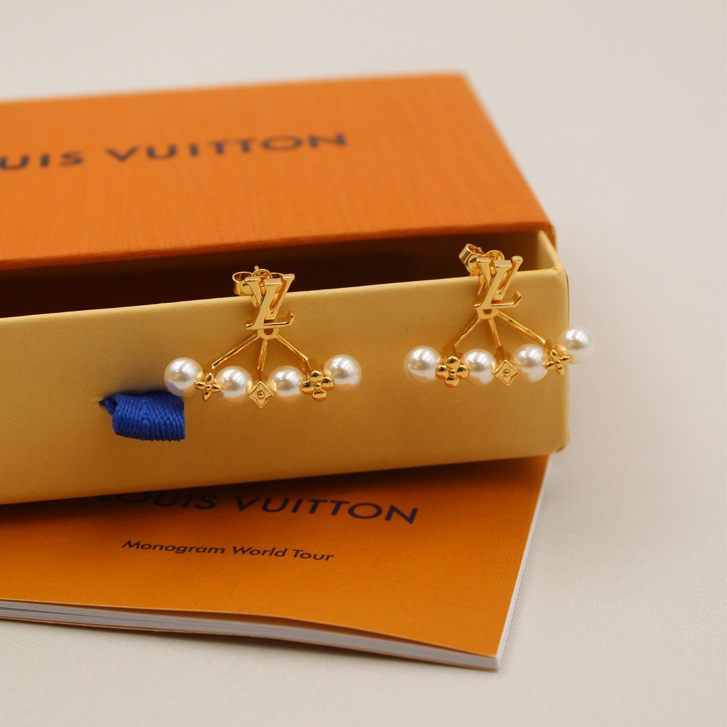 Lv earrings