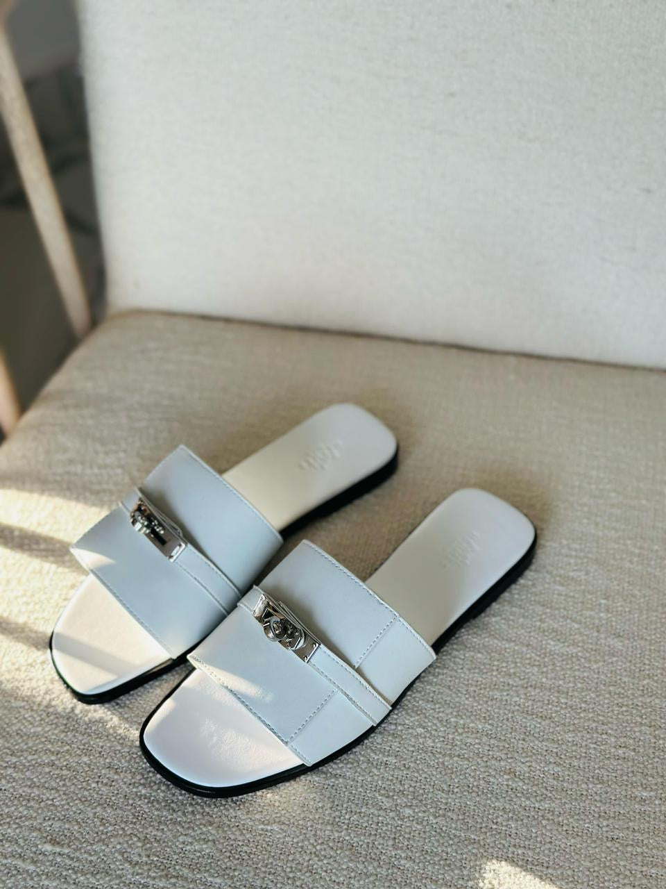 Hermes slippers