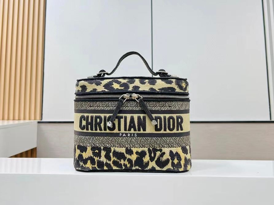 Dior bag