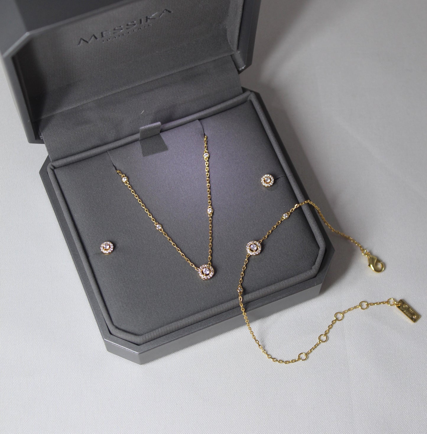 Loewe jewelry set