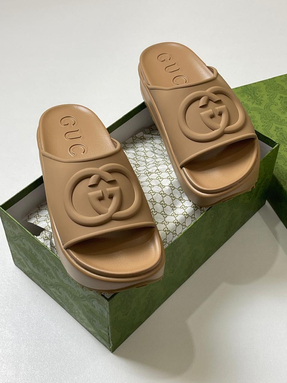 Gucci slippers