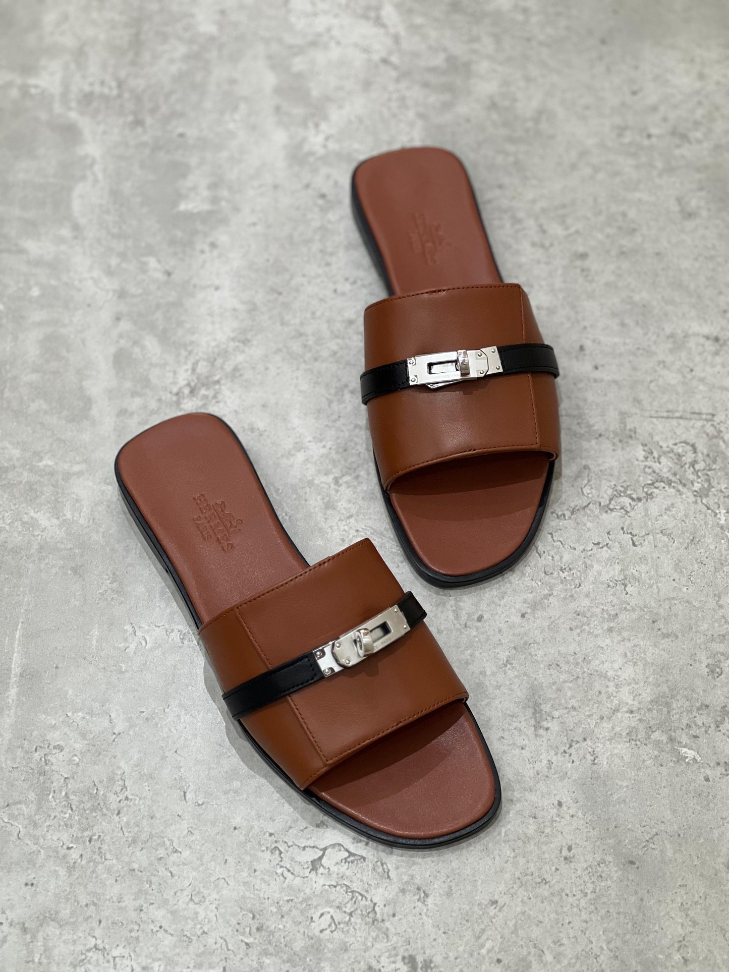 Hermes slippers