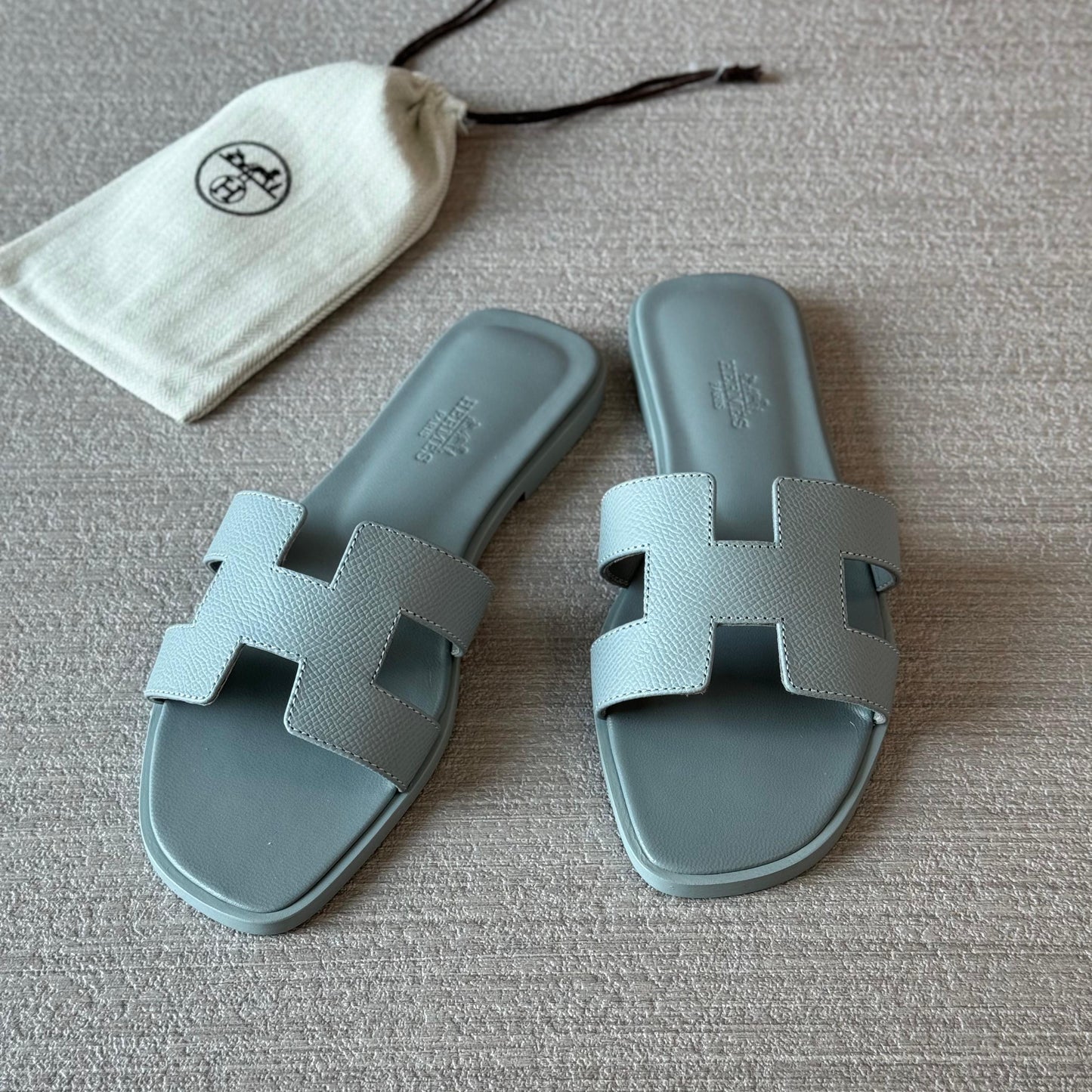 Hermes slippers