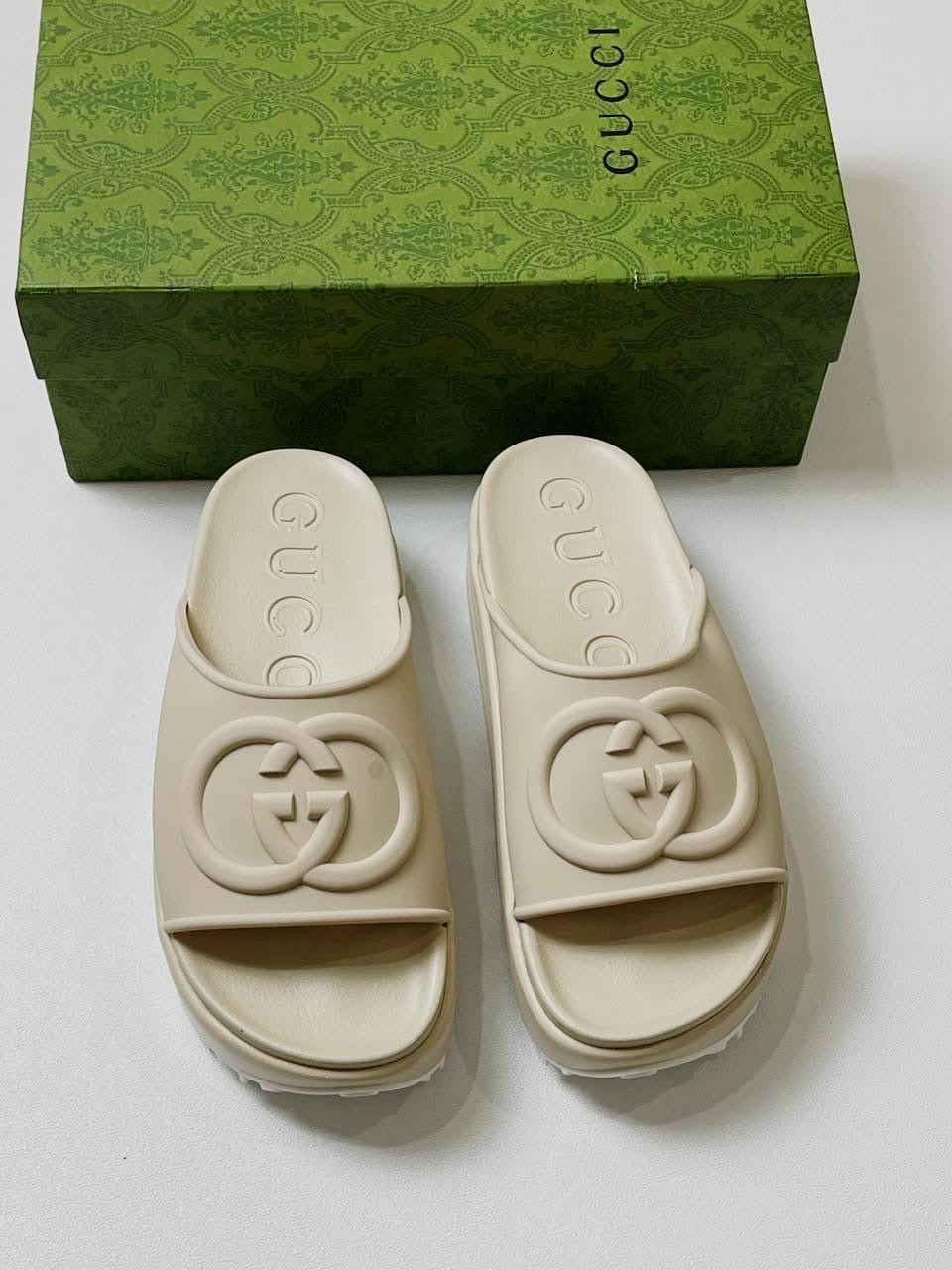 Gucci slippers