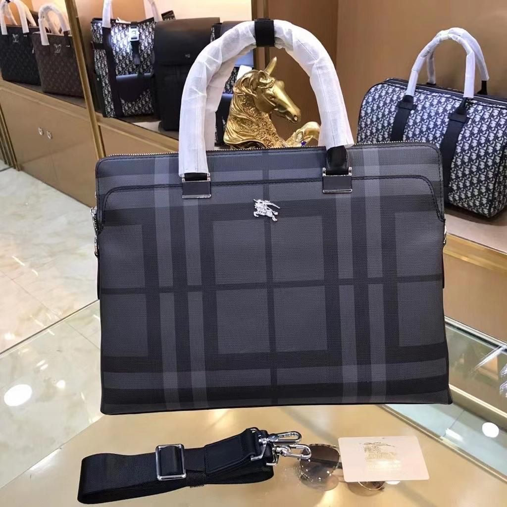 Burberry bag laptop