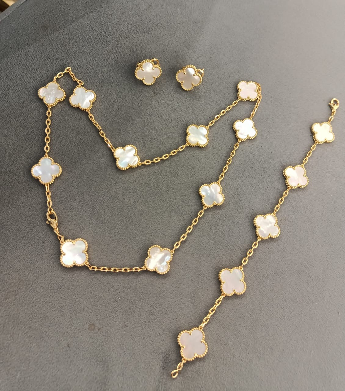 Van cleef jewelry set