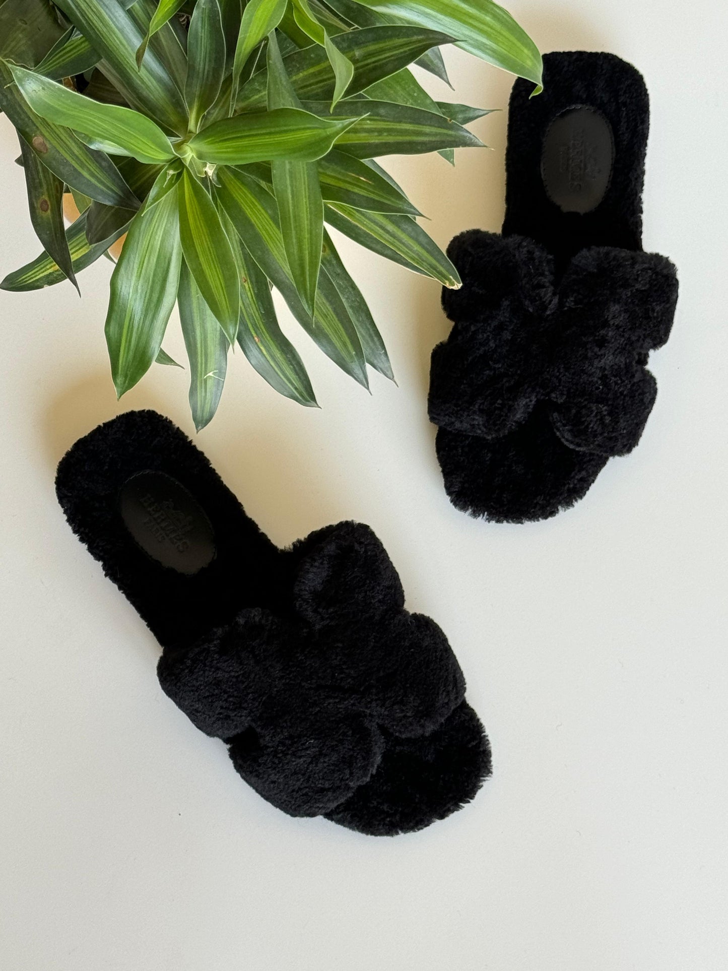 Hermes slippers with fur