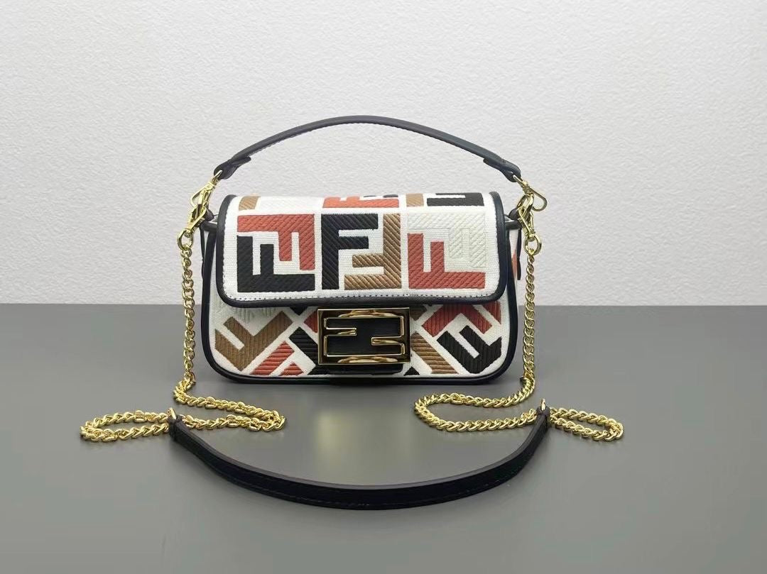 Fendi bag mini