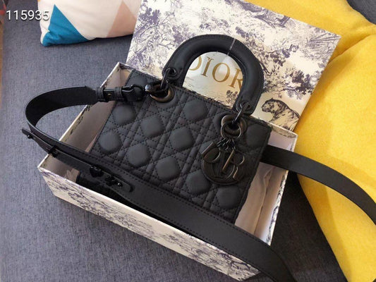 Lady dior bag 20 cm