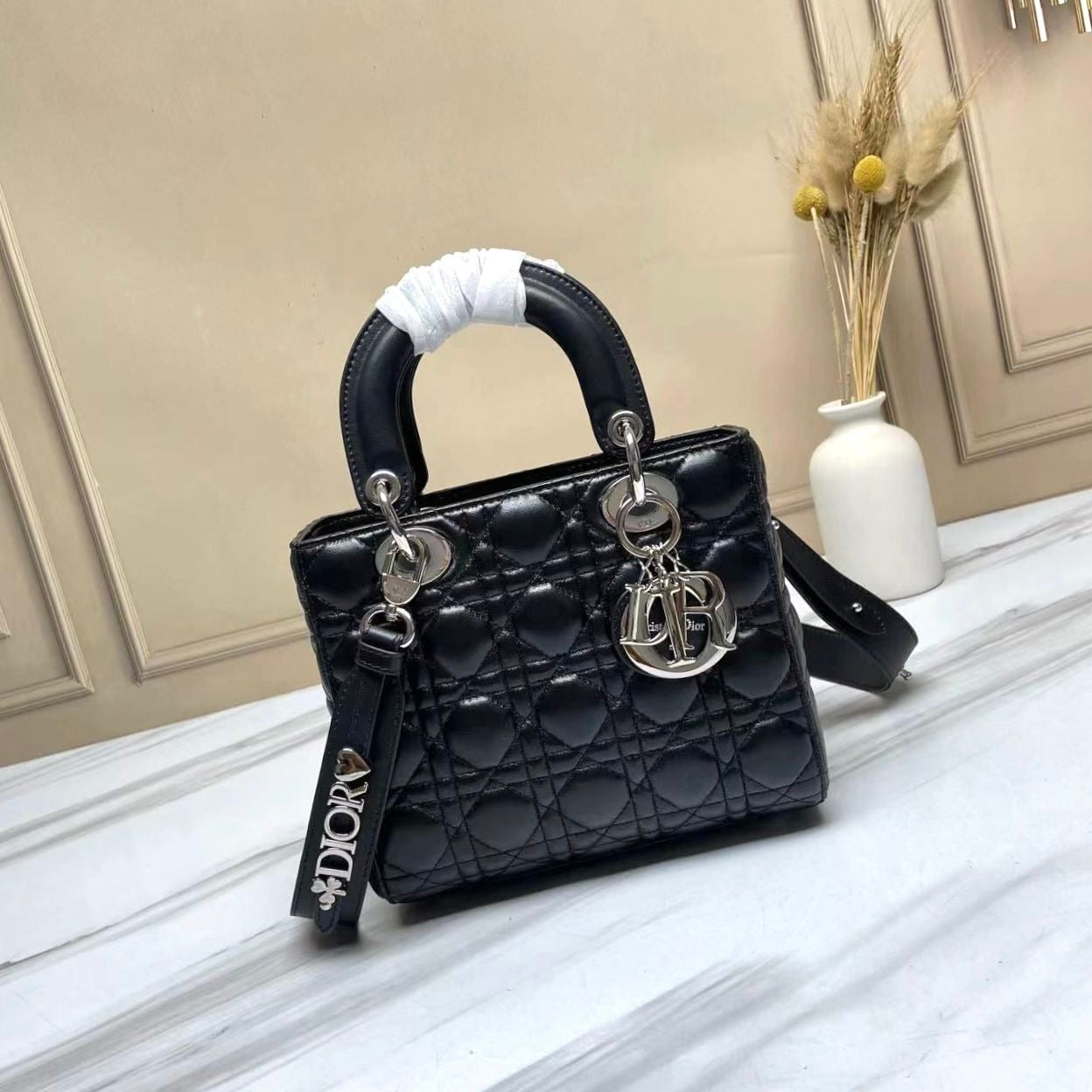 Lady dior bag 20 cm