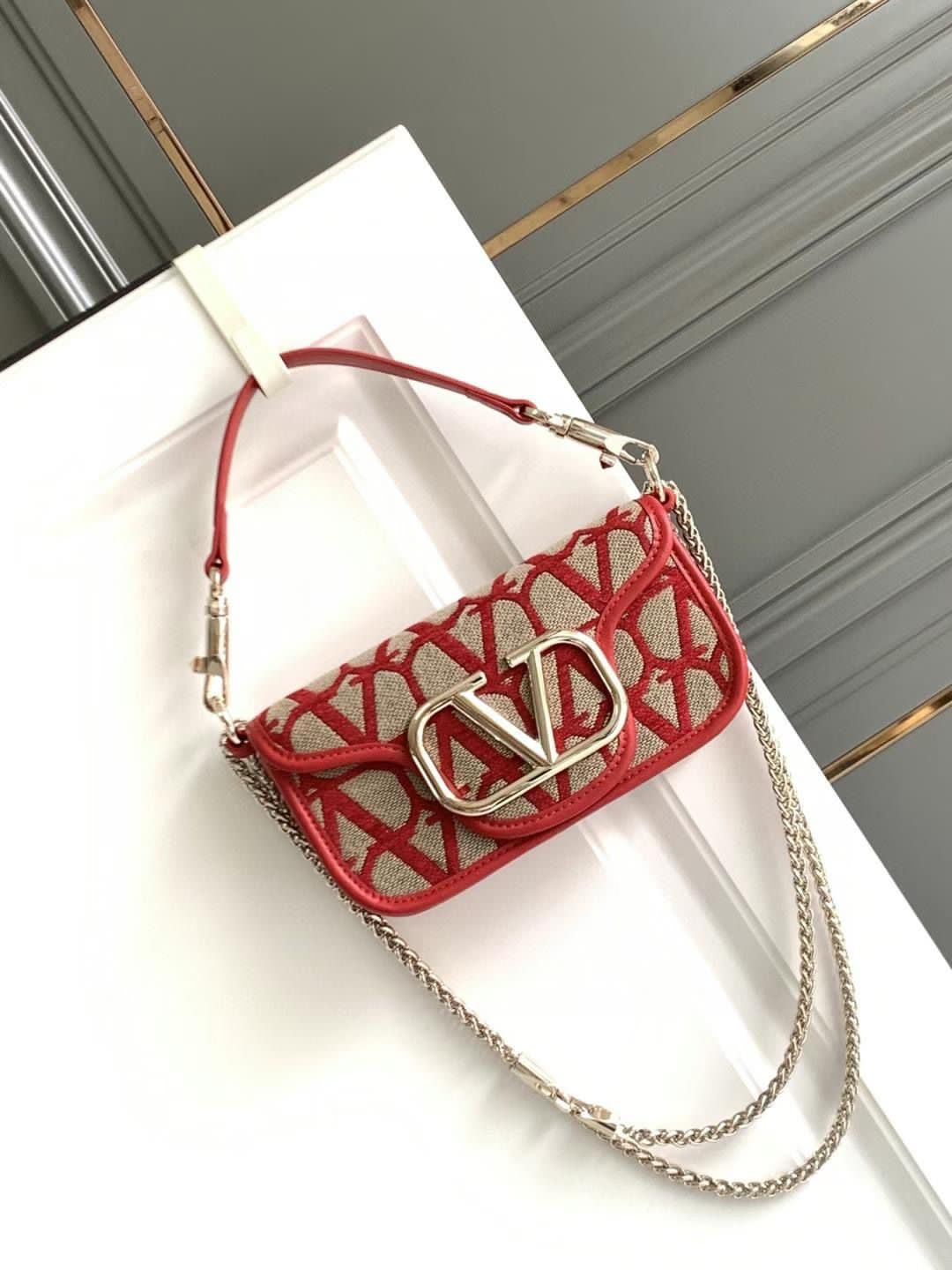 Valentino bag