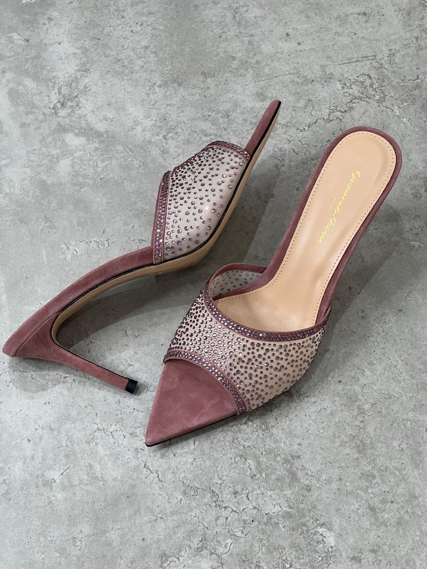 G rossi heels