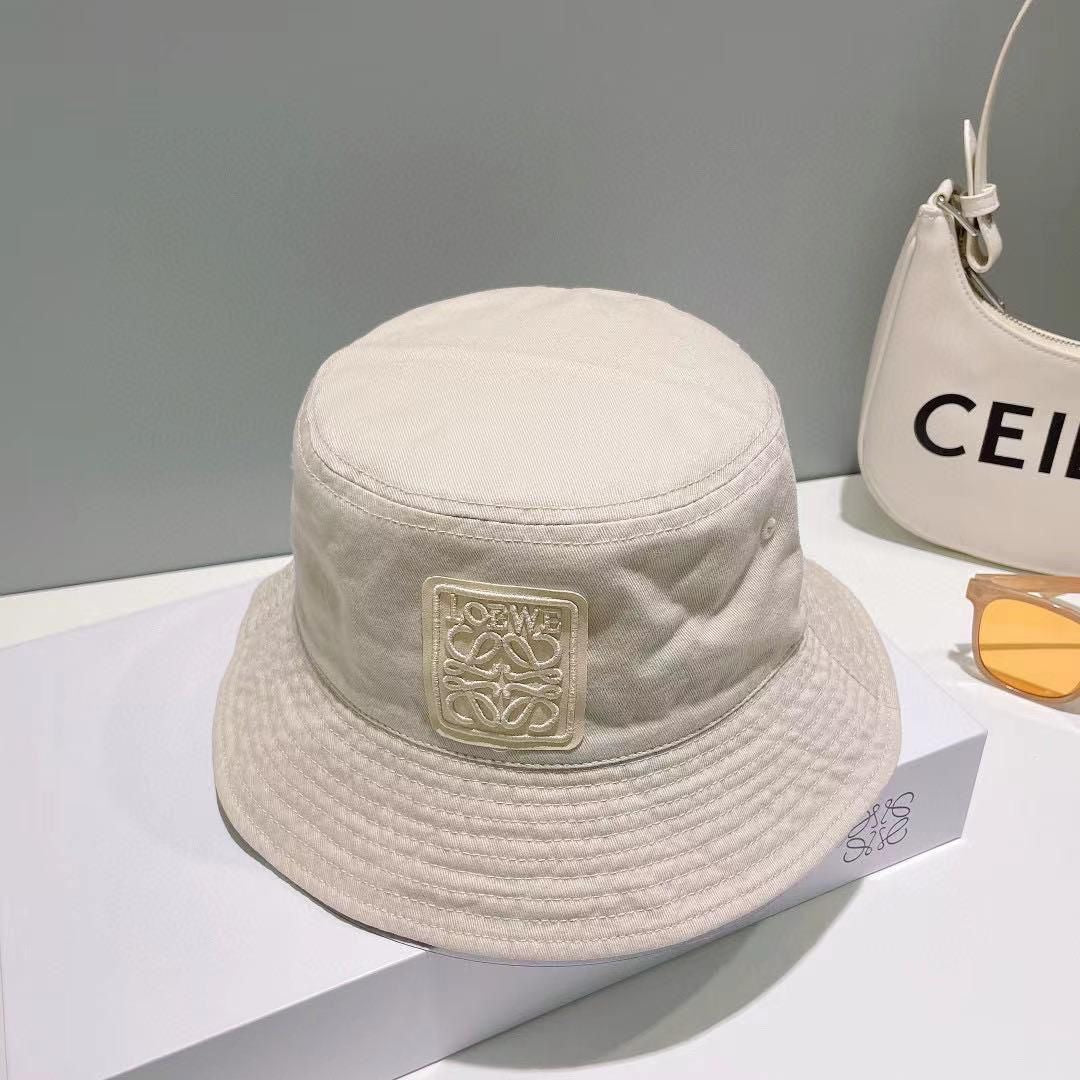 Loewe hat