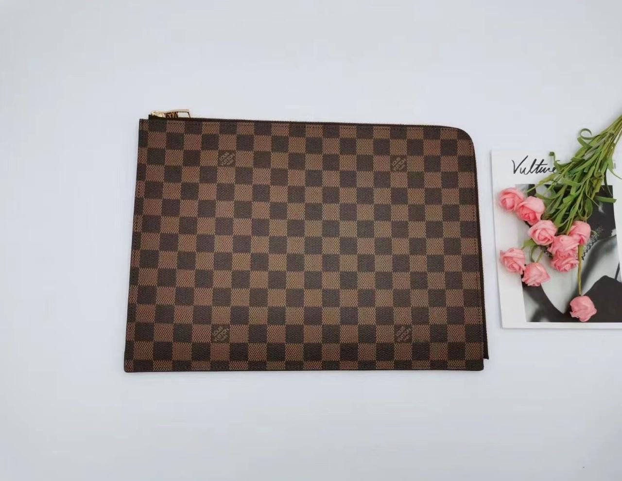 Lv bag - pouch