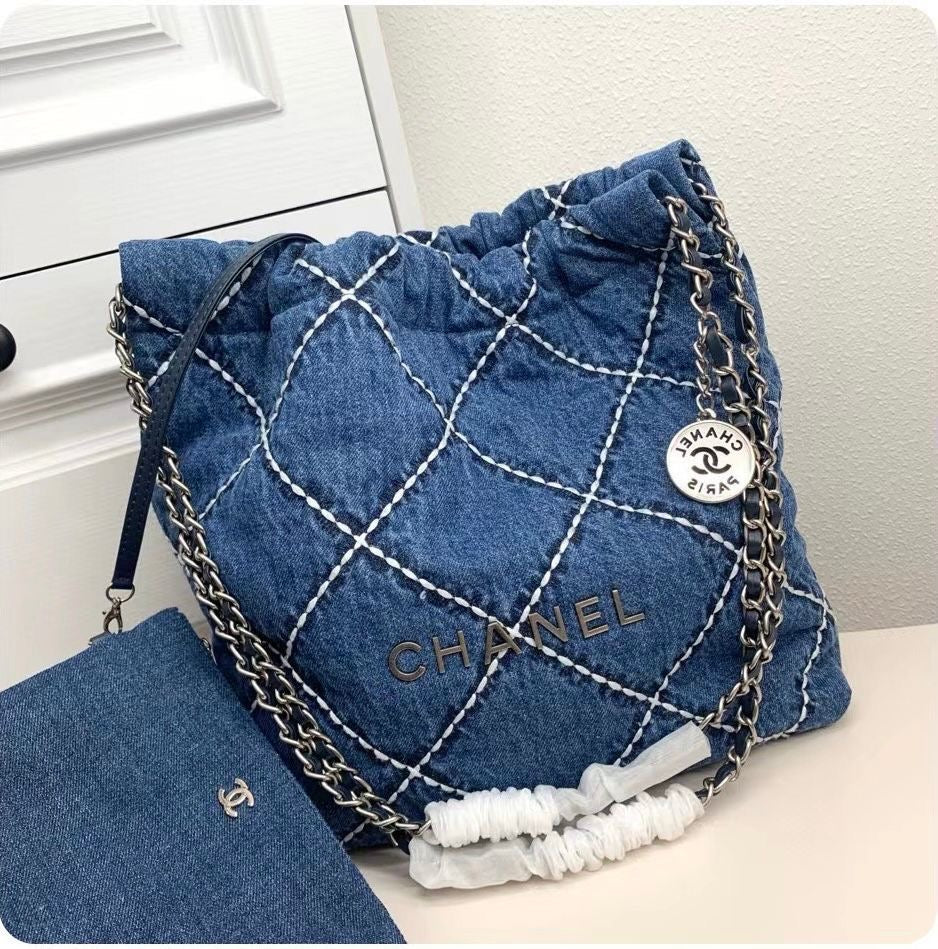 Chanel bag tote 425/450