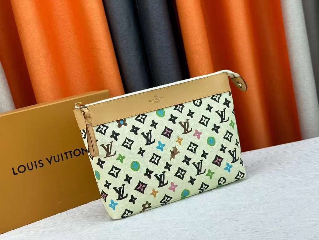 Lv bag - pouch