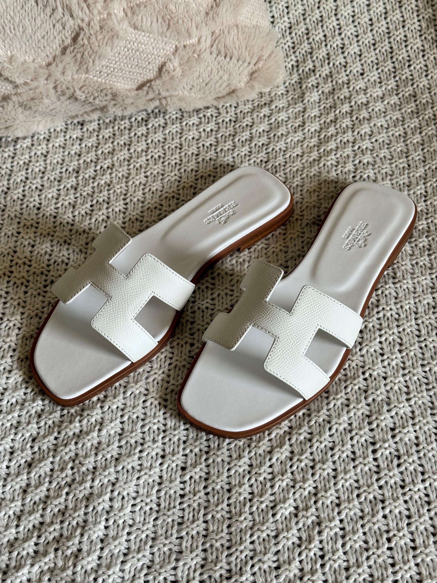 Hermes slippers - white