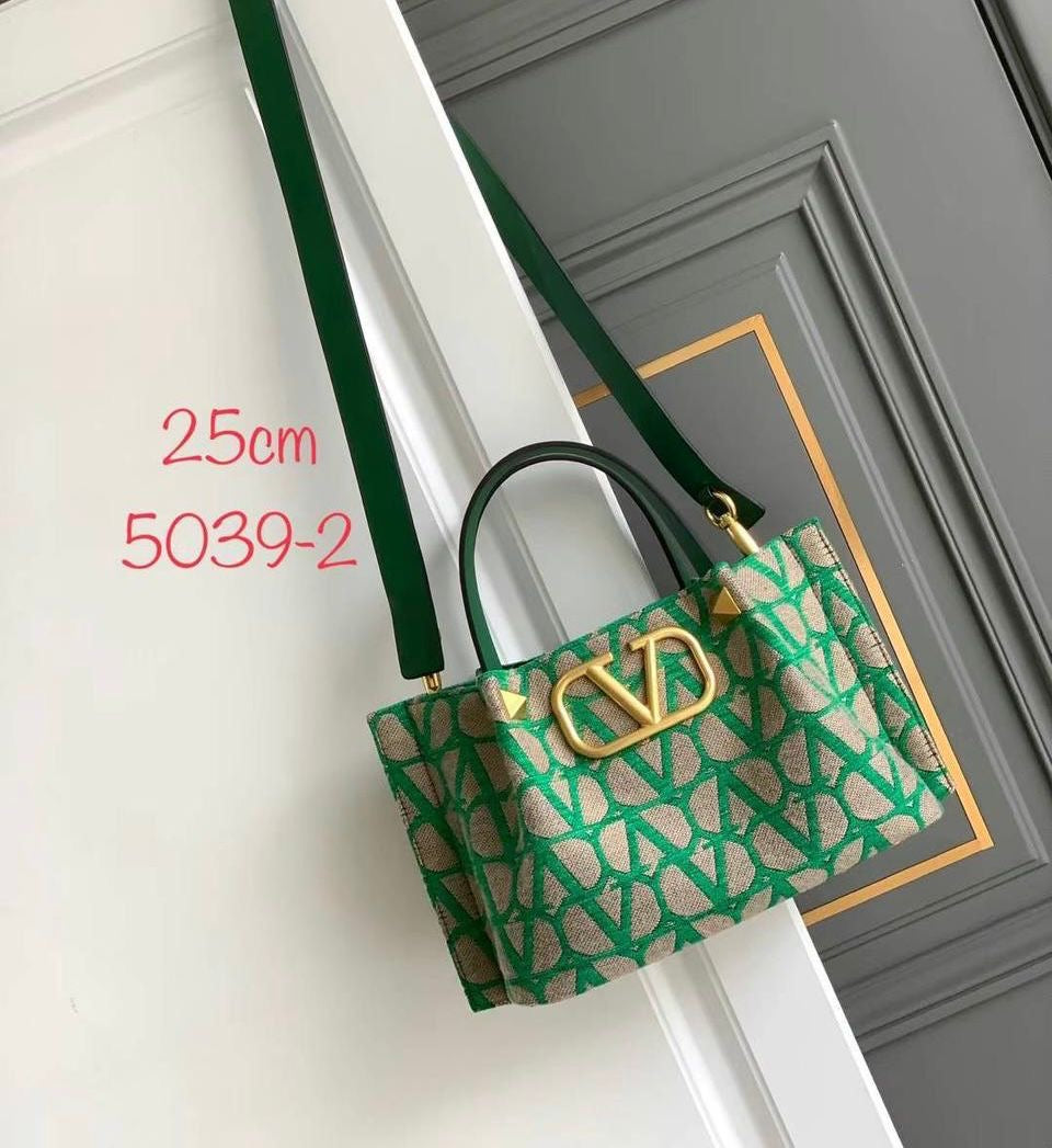 Valentino bag tote