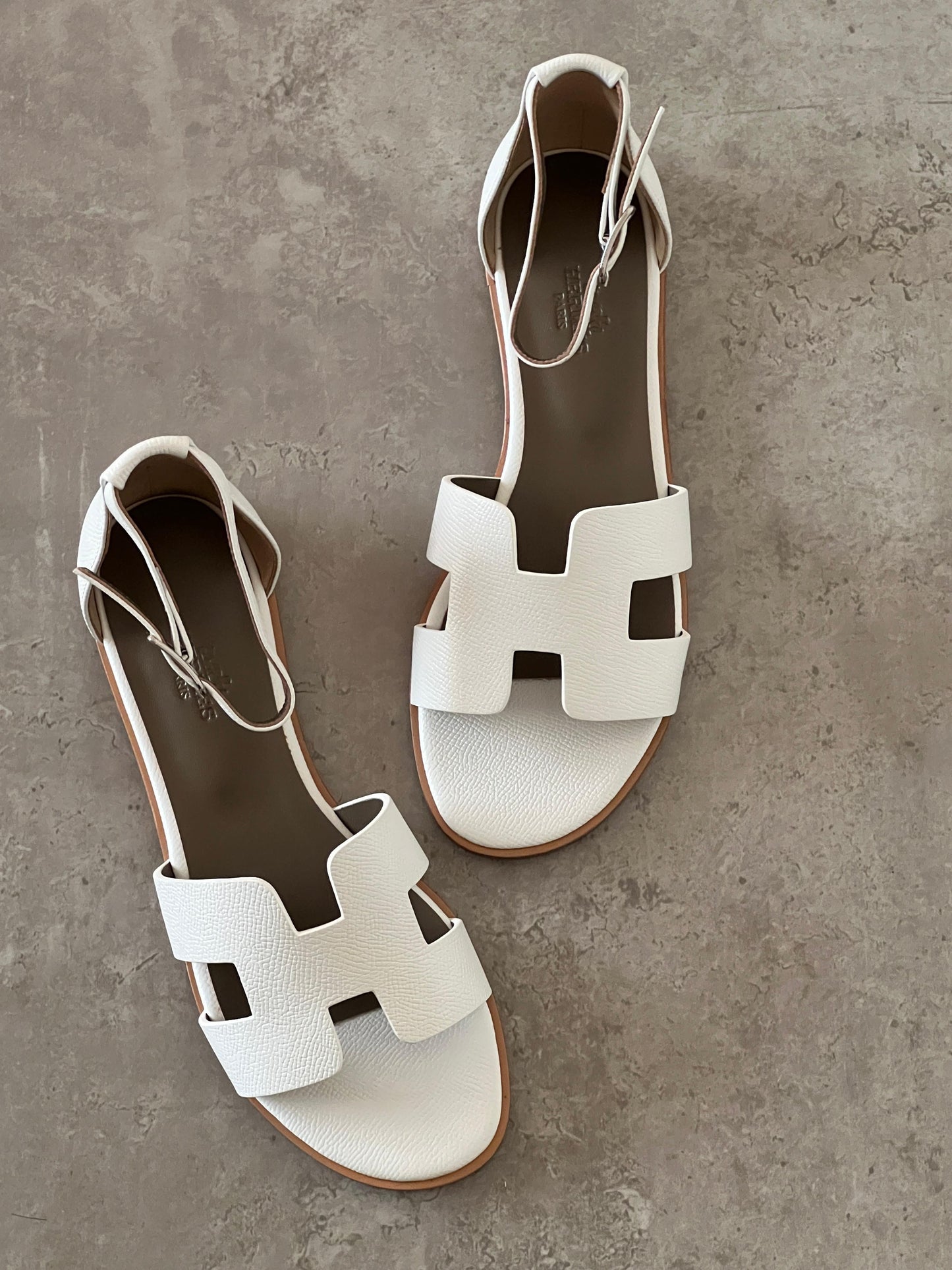 Hermes sandals. - hermes slippers