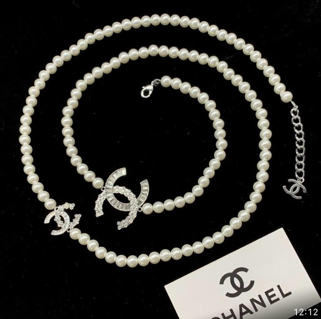 Chanel necklace - pearl long