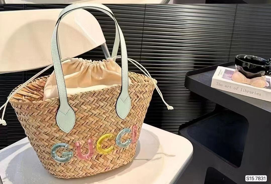 Gucci bag tote beach