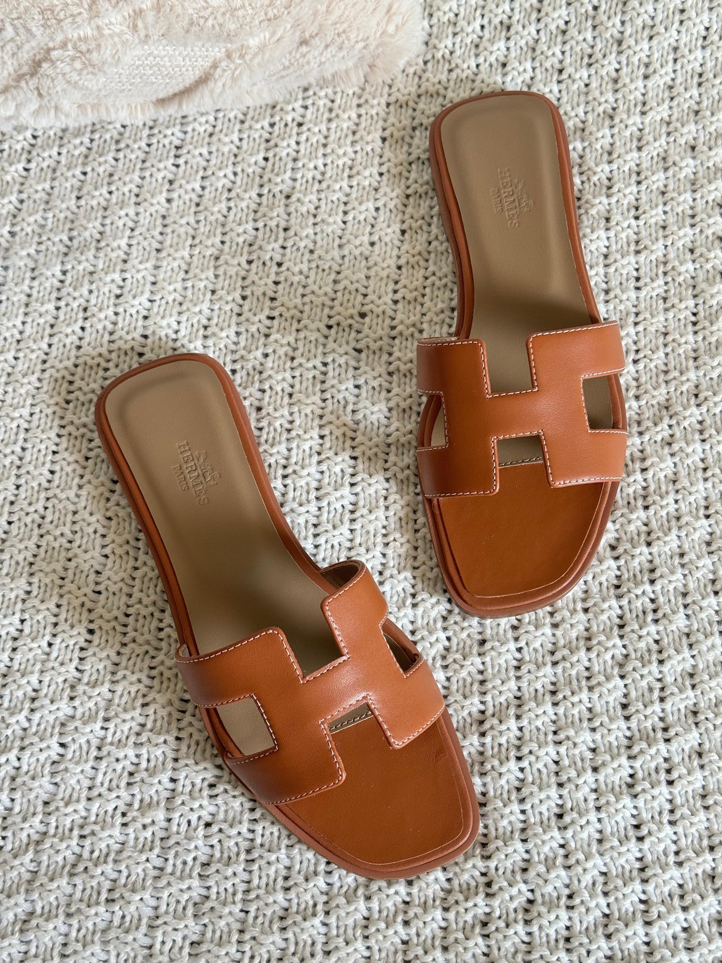 Hermes slippers - brown