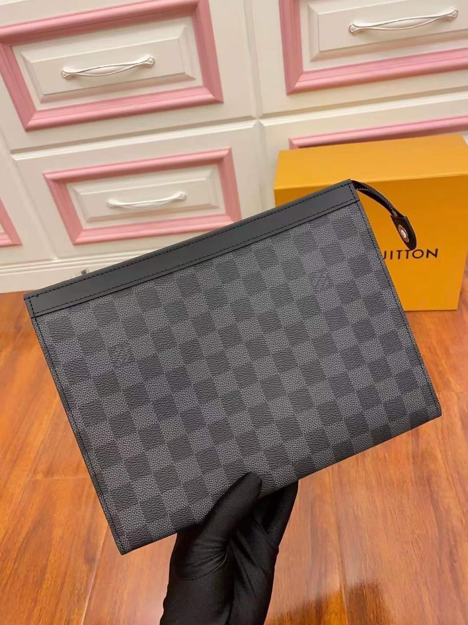 Lv bag pouch