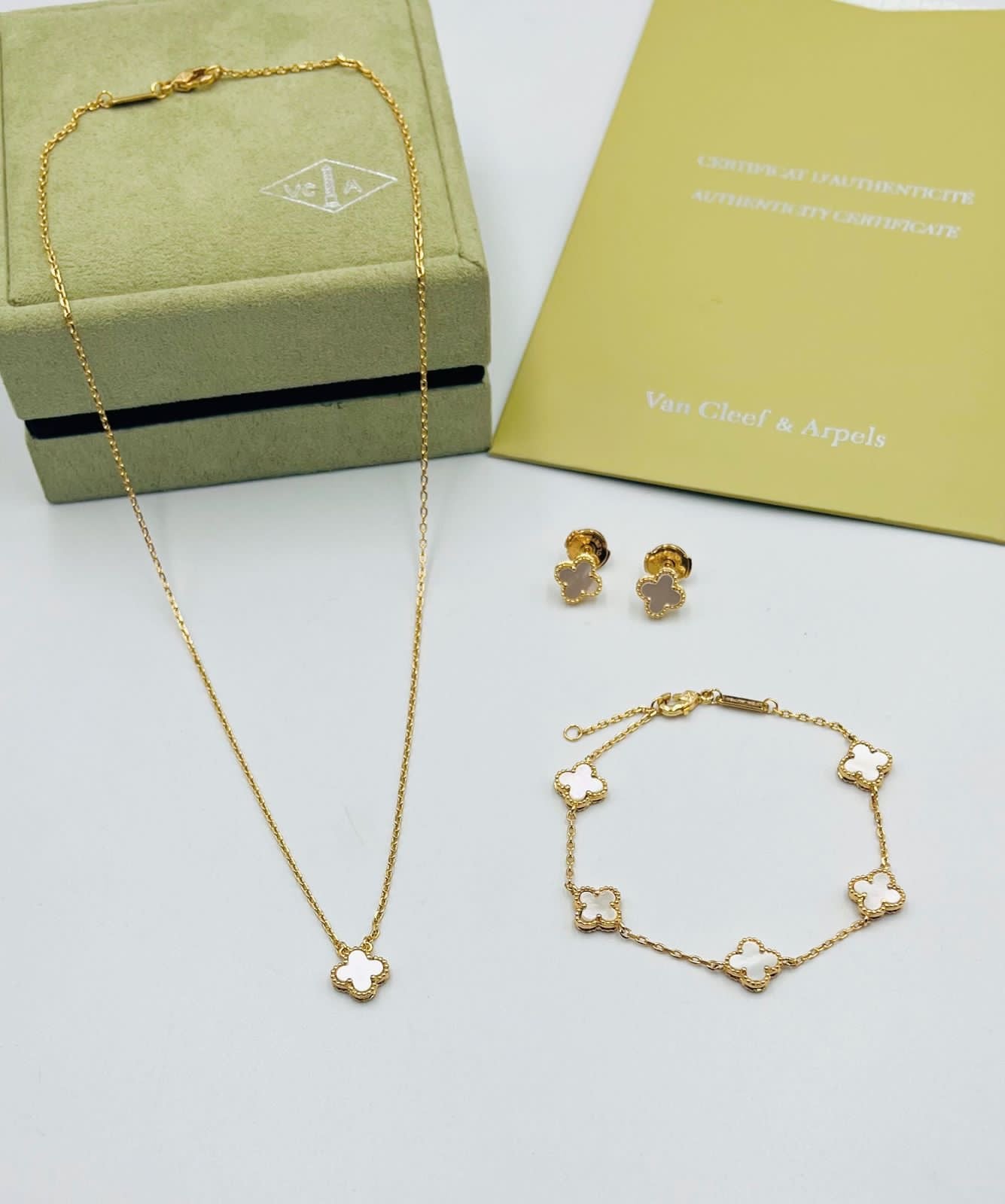 Van cleef jewelry set