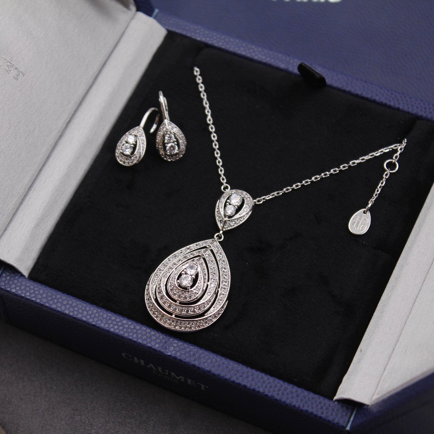 Chaumet jewelry set