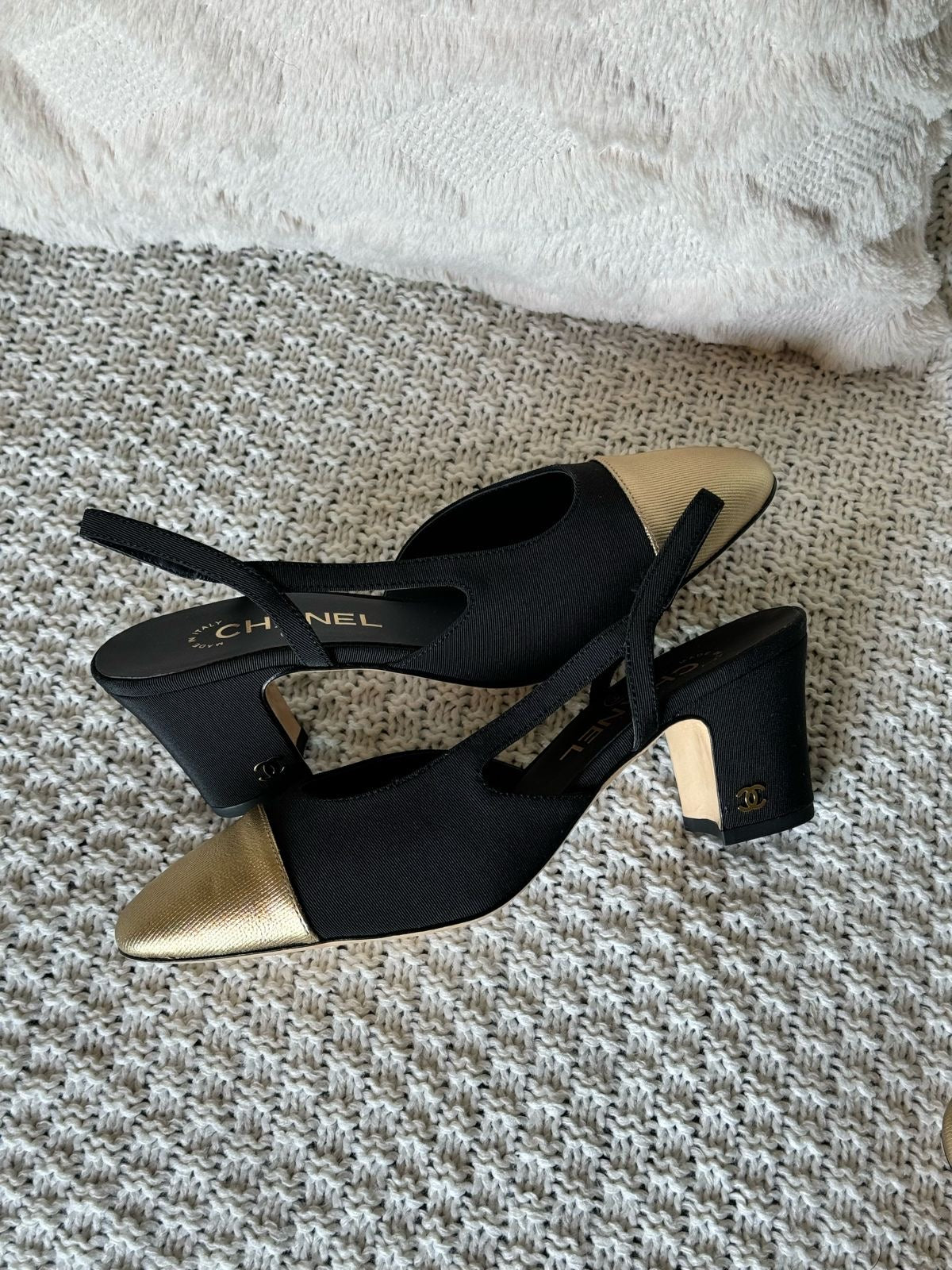 Chanel heels - black gold