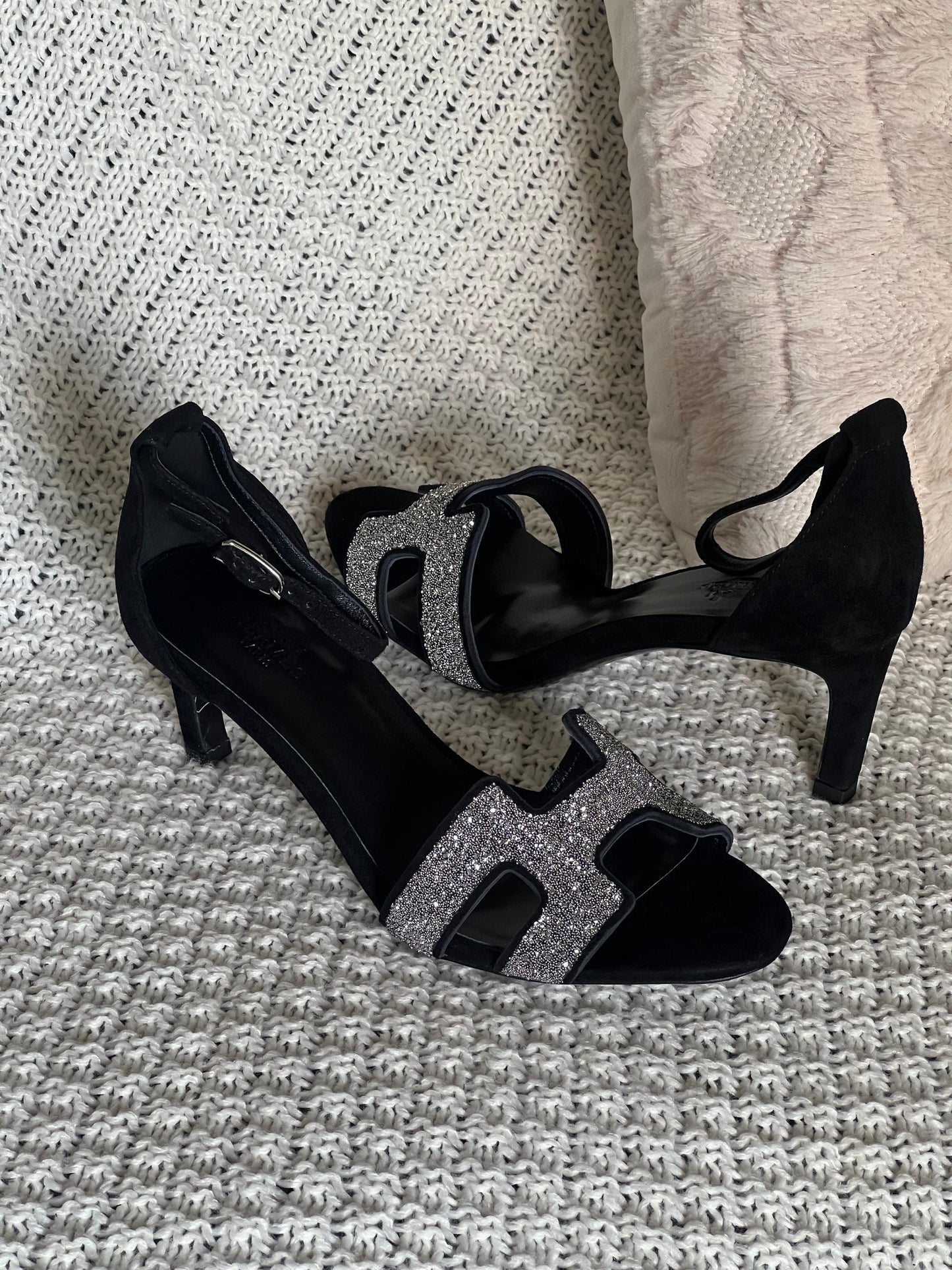 Hermee sandals heels