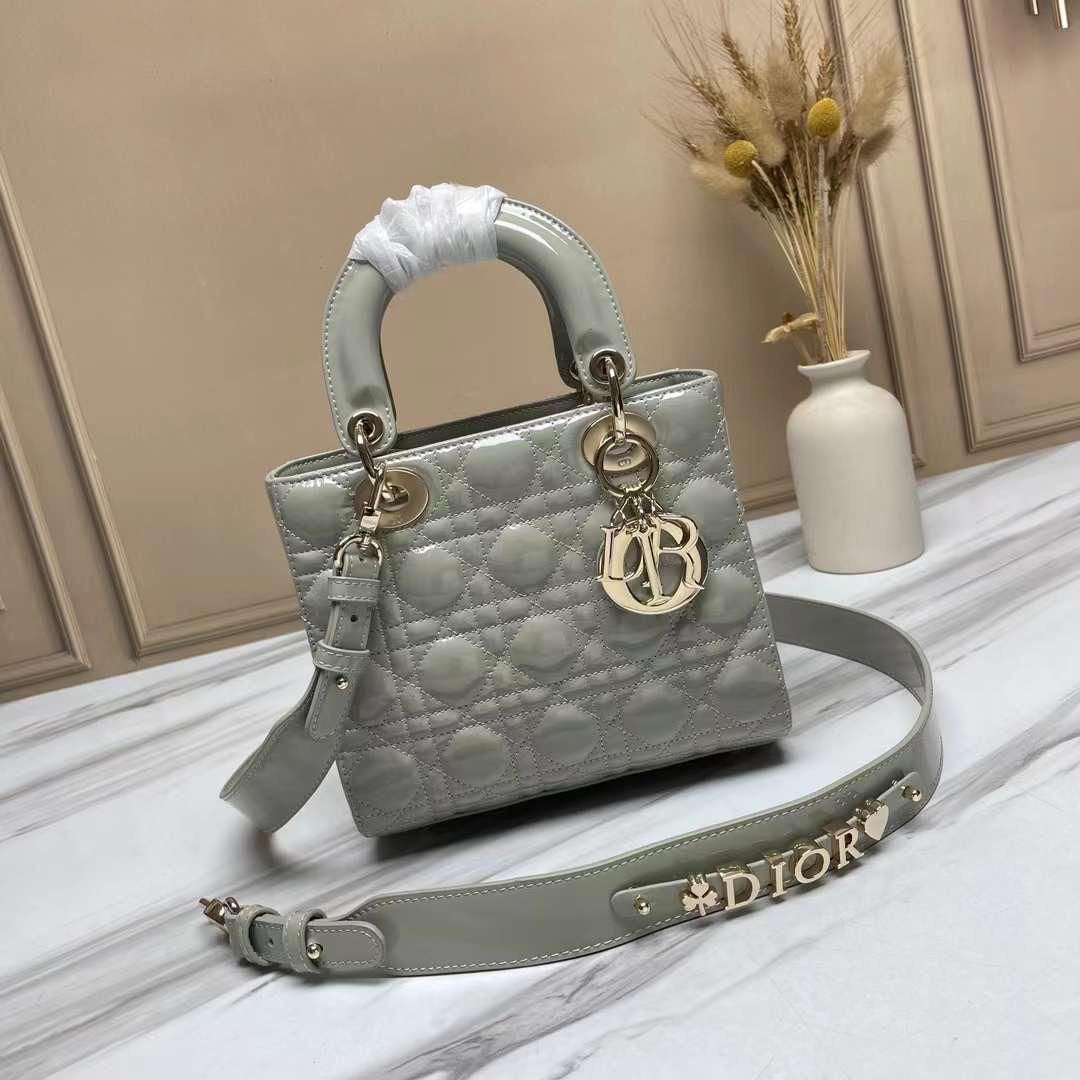 Lady dior bag 20 cm