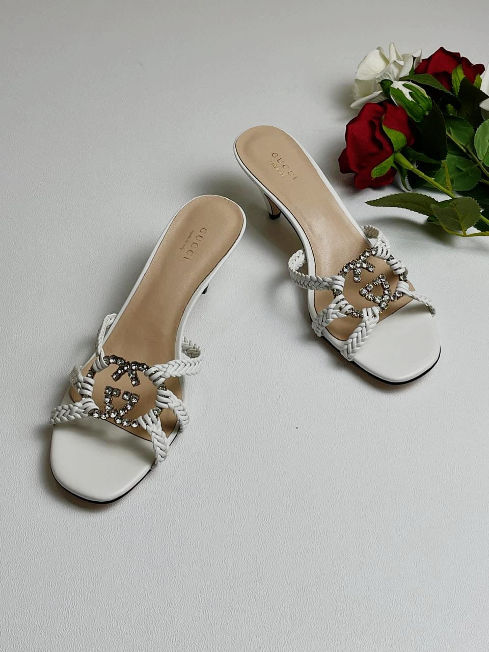 Gucci sandals heel - white