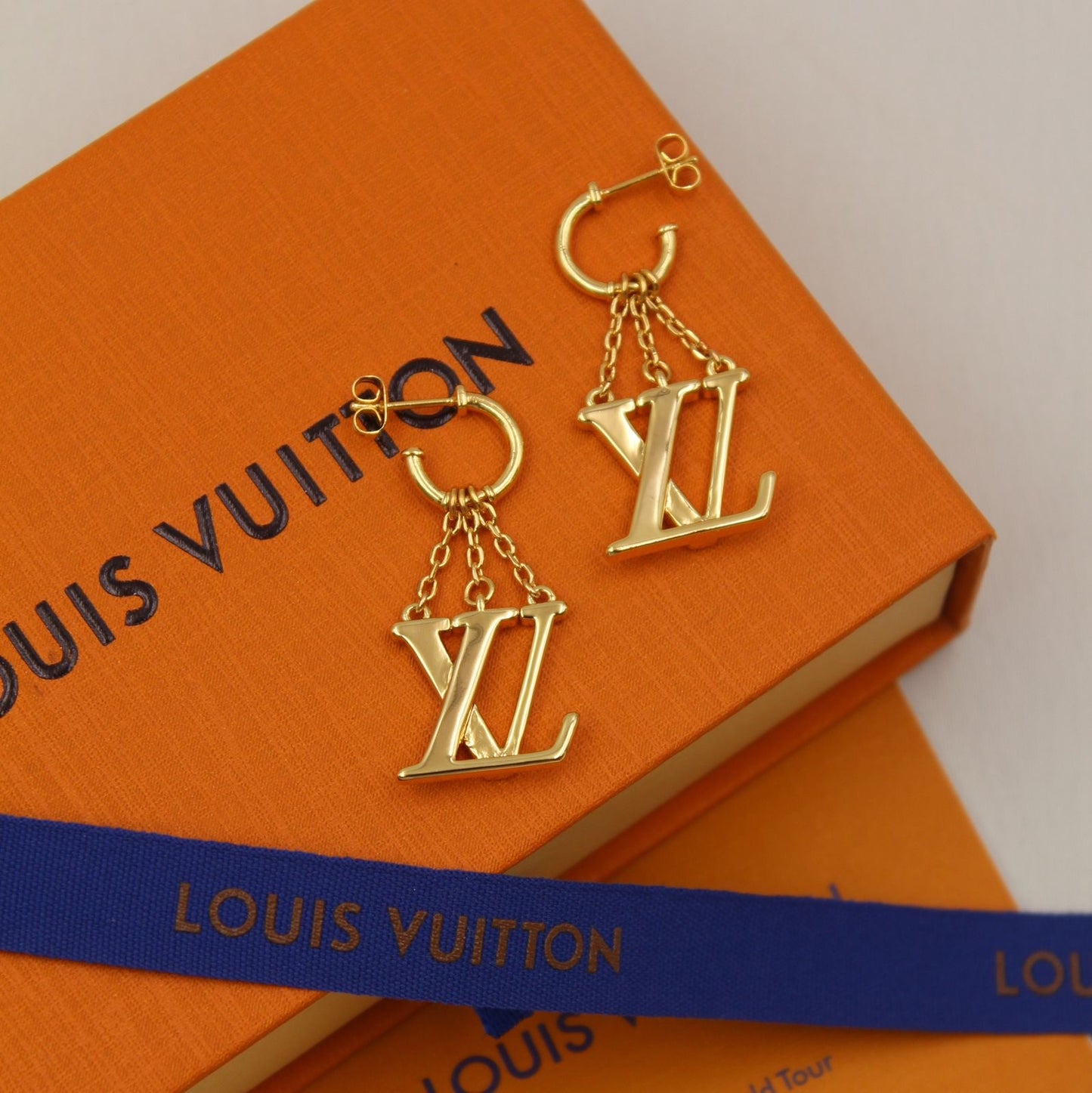 Lv earrings