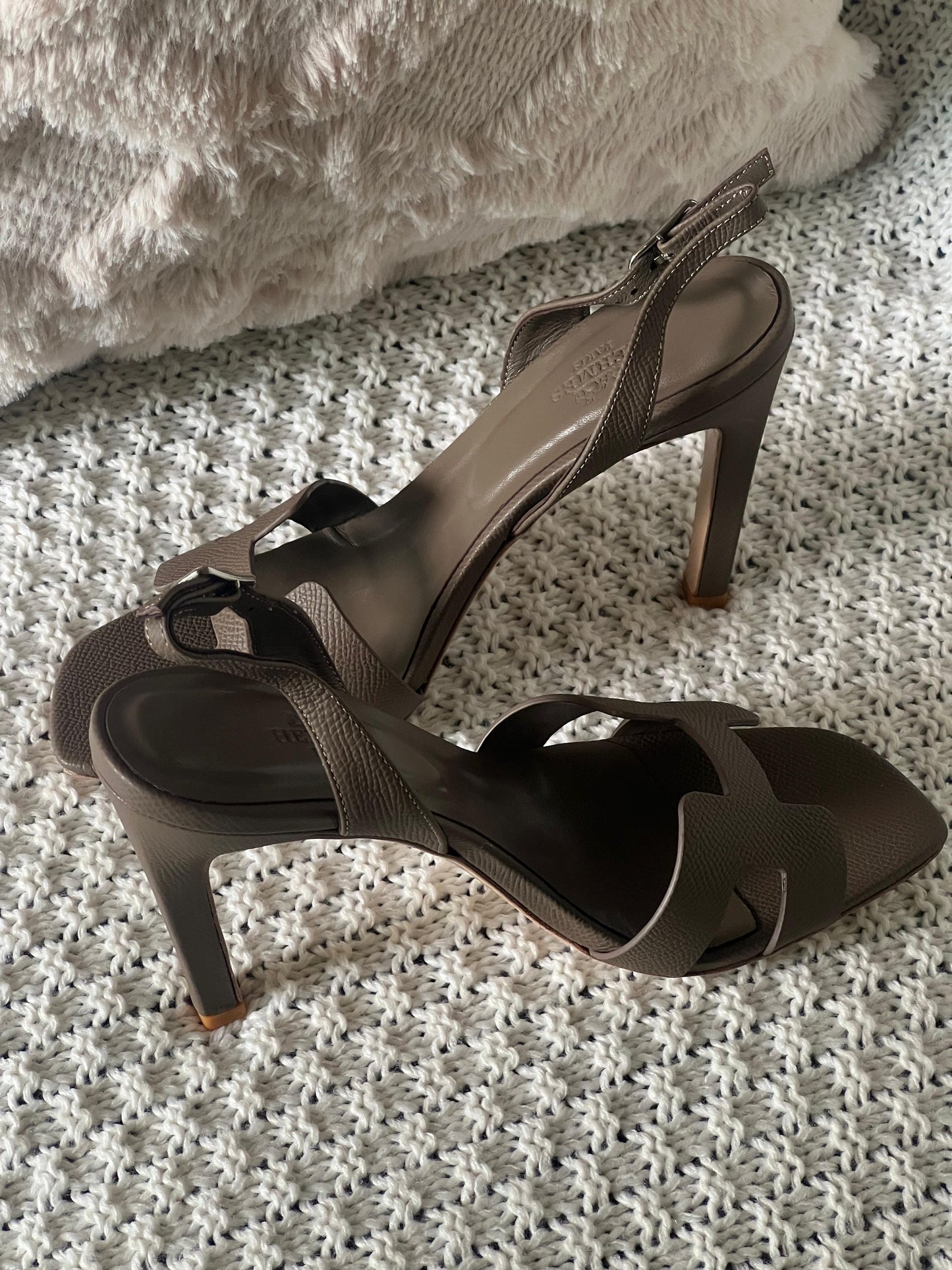 Hermes sandals heels