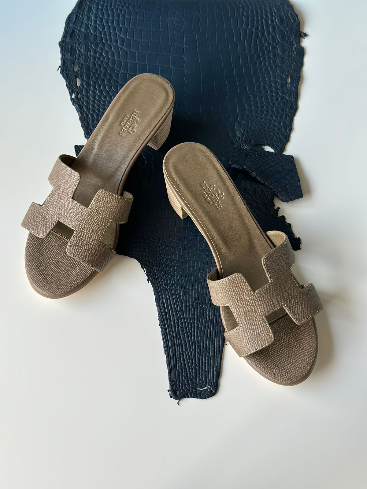 Hermes sandals-heels