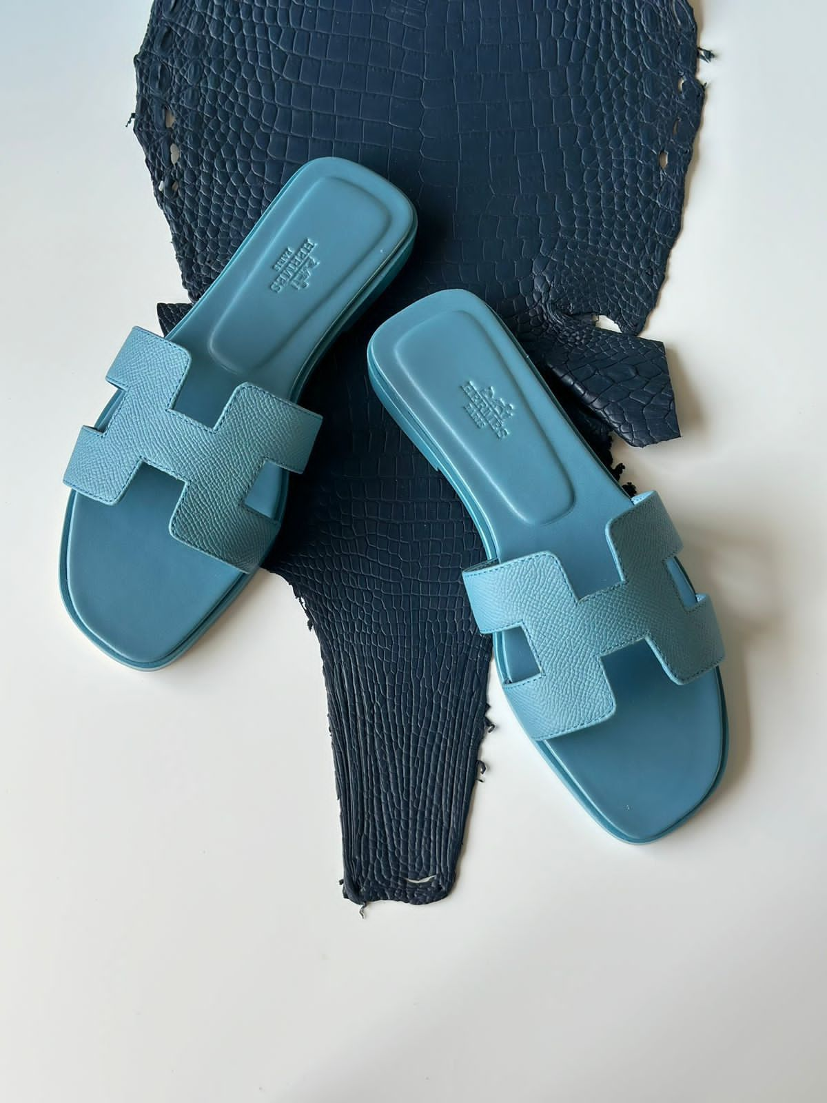 Hermes slippers